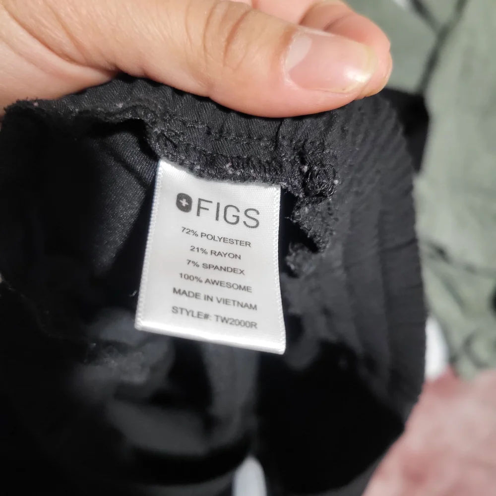 FIGS  Black Drawstring Pants - Picture 8 of 8